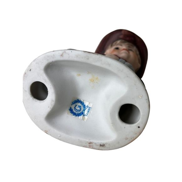 Vintage Gunslinger Western Cowboy Figurine Ceramic Porcelain Multi Colour Decor - Picture 4 of 5